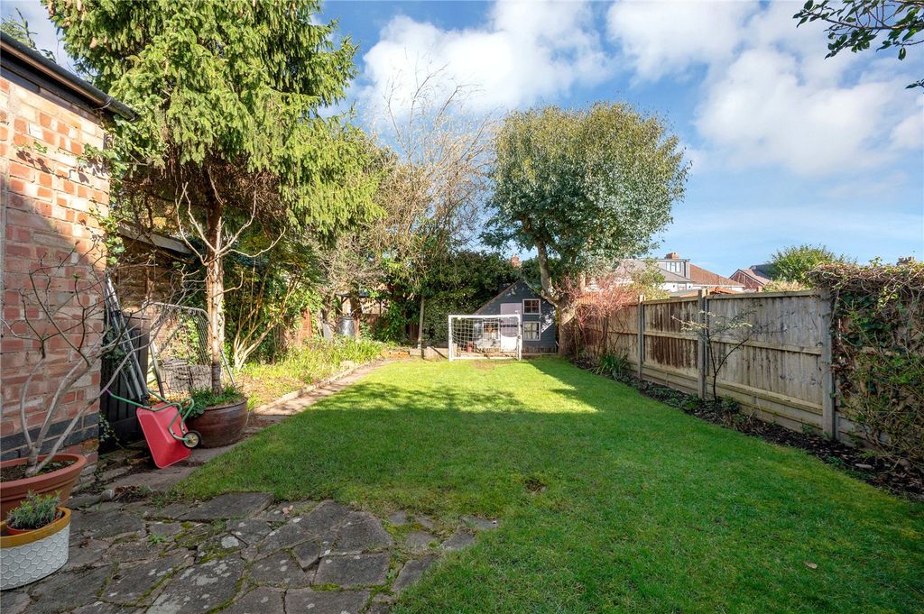 Additional image 16 of 3 bed semi-detached house for saleHighgate Drive, West Knighton, Leicester LE2