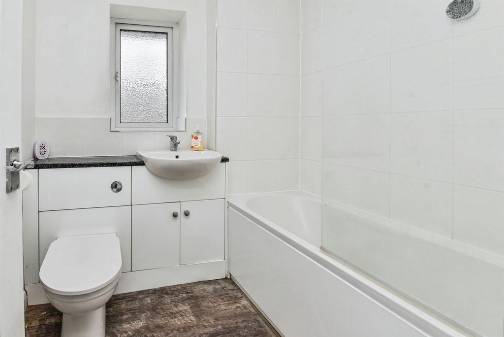 Additional image 16 of 4 bed semi-detached house for saleBright Close, Chippenham SN15