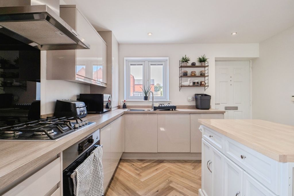 Additional image 5 of 3 bed semi-detached house for saleWindlass Close, Loughborough, Leicestershire LE11