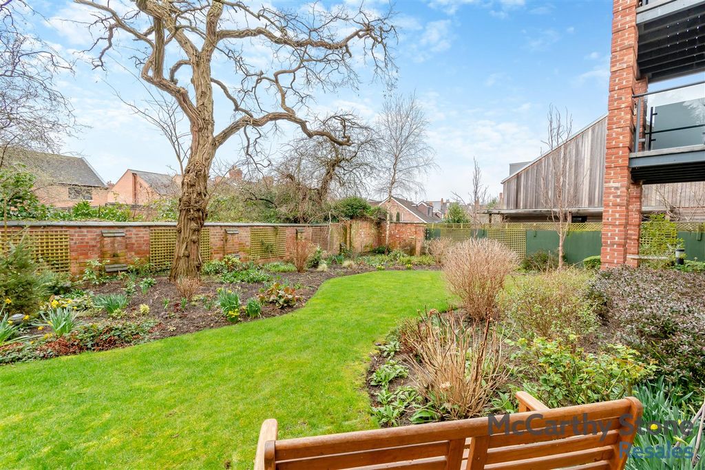 Additional image 32 of 1 bed flat for saleWolsey Court, Knighton Park Road, Leicester LE2
