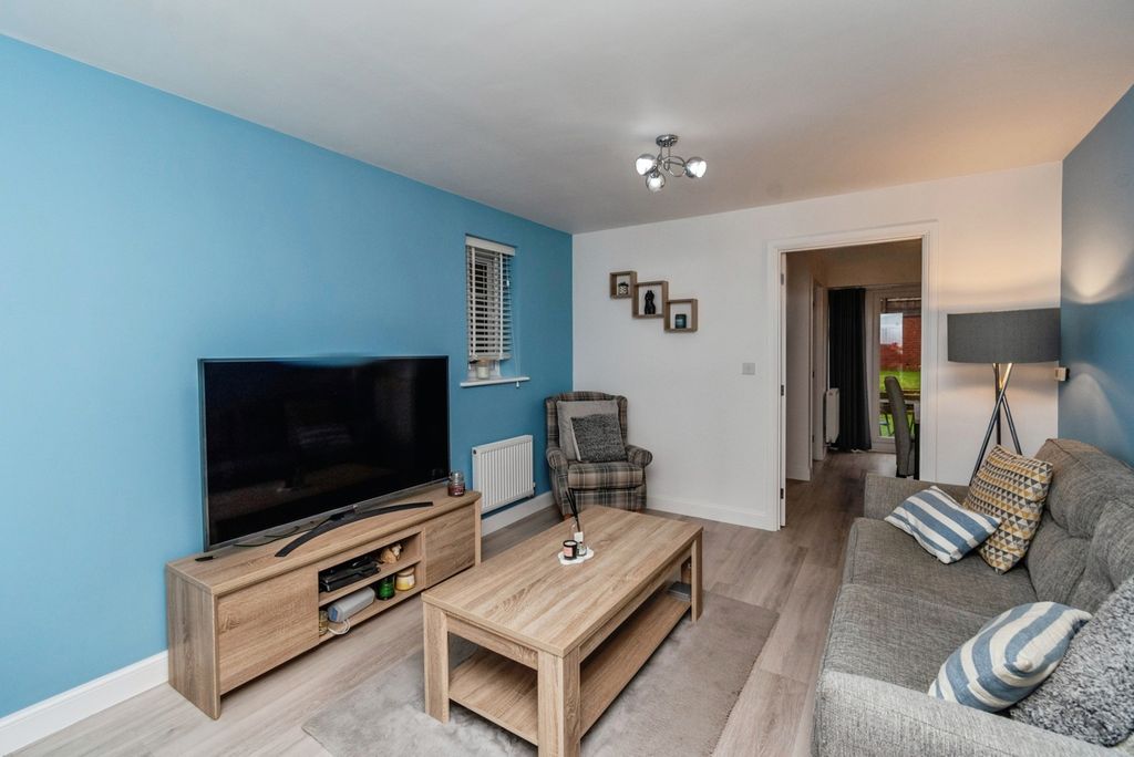 3 bed detached house for saleTomkinson Heights, Hednesford, Cannock, Staffordshire WS12 photo 3