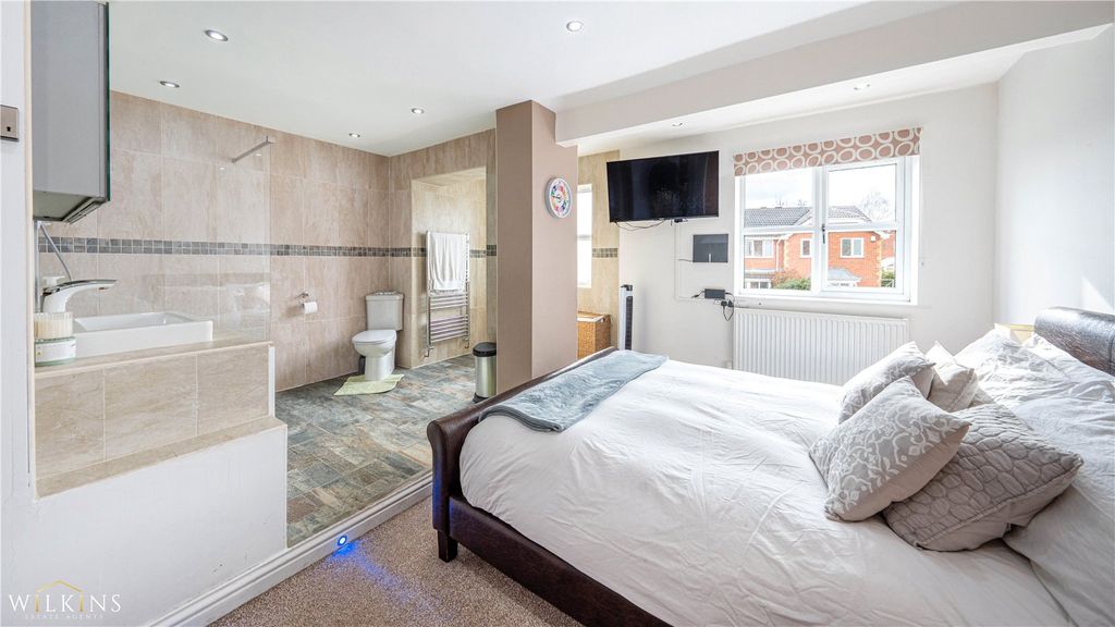 Additional image 16 of 4 bed semi-detached house for saleSuffolk Way, Tamworth, Staffordshire B78