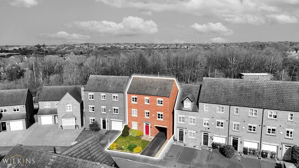 Additional image 2 of 4 bed detached house for saleLowes Drive, Tamworth, Staffordshire B77
