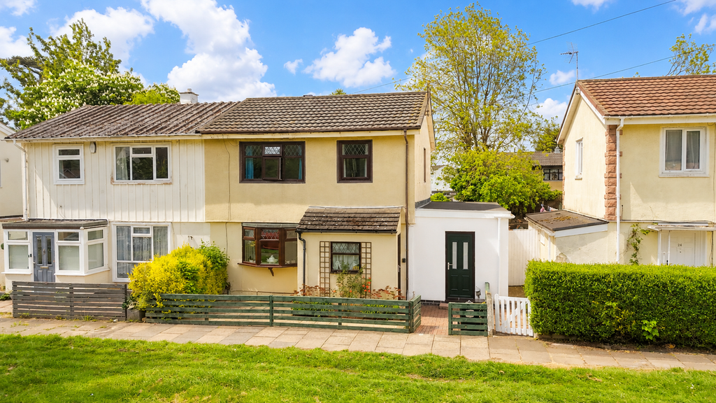 3 bed semi-detached house for saleHolmwood Drive, Leicester, Leicestershire LE3
