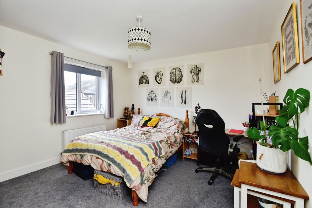 Additional image 10 of 4 bed detached house for saleShetland Drive, Newcastle, Staffordshire ST5