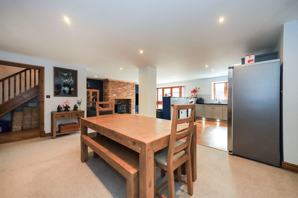 Additional image 6 of 3 bed barn conversion for saleBognop Road, Essington, Wolverhampton WV11