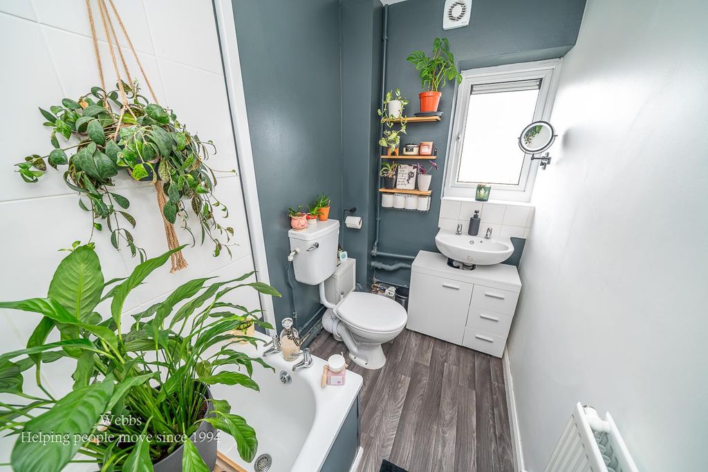Additional image 4 of 1 bed flat for salePerks Road, Wolverhampton WV11
