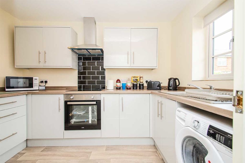 Additional image 2 of 2 bed property for saleRobinson Court, Chasetown, Burntwood WS7