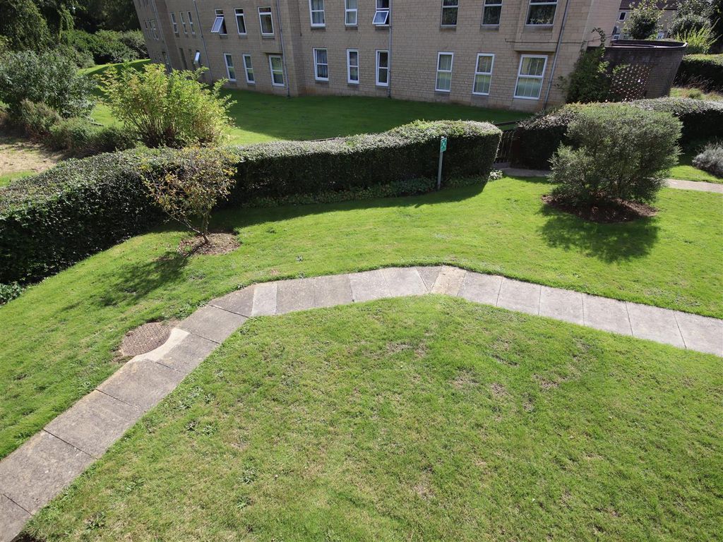 Additional image 10 of 2 bed flat for saleIvyfield Court, Charter Road, Chippenham SN15