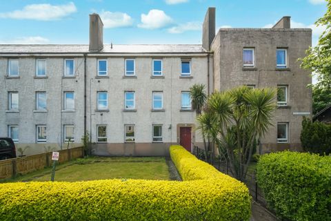 2/5 Craigentinny Road, Edinburgh EH7