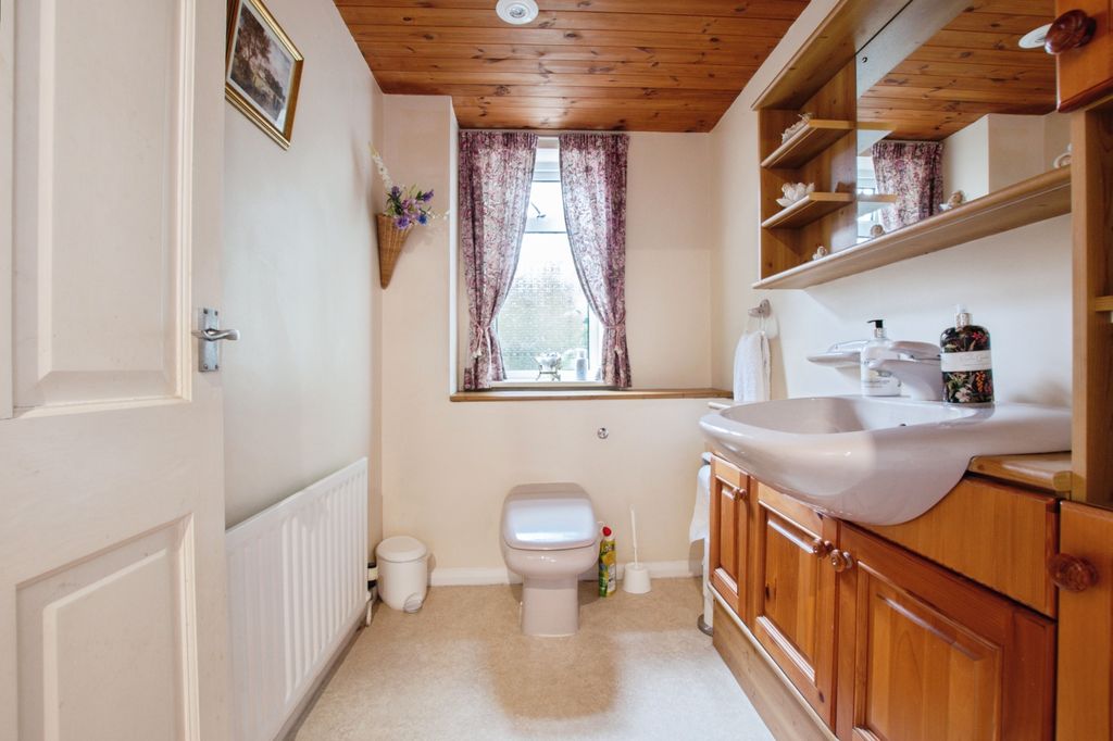 Additional image 16 of 6 bed detached house for saleLyndhurst Road, Salisbury SP5