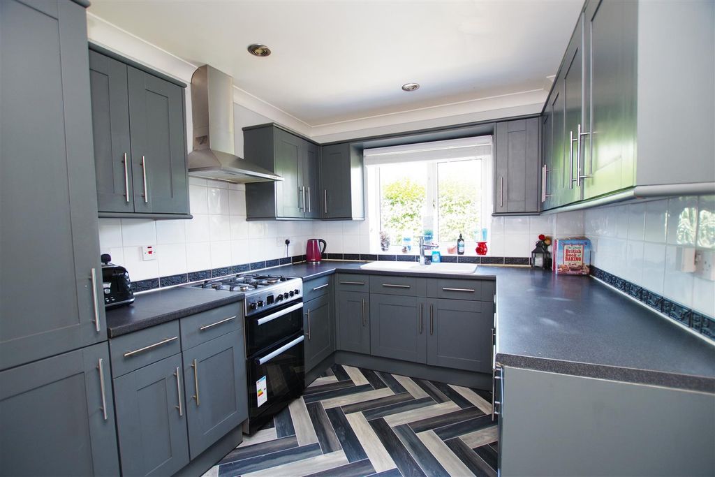 Additional image 5 of 4 bed detached house for saleNythe Road, Coleview, Swindon SN3