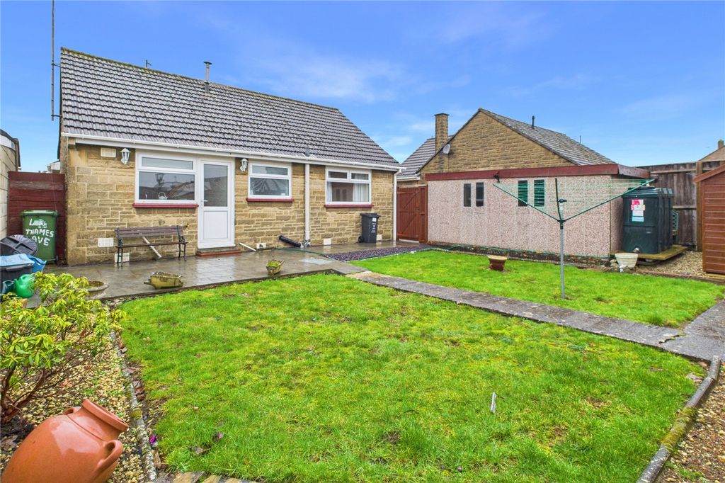Additional image 12 of 3 bed bungalow for saleThames Avenue, Greenmeadow, Swindon SN25