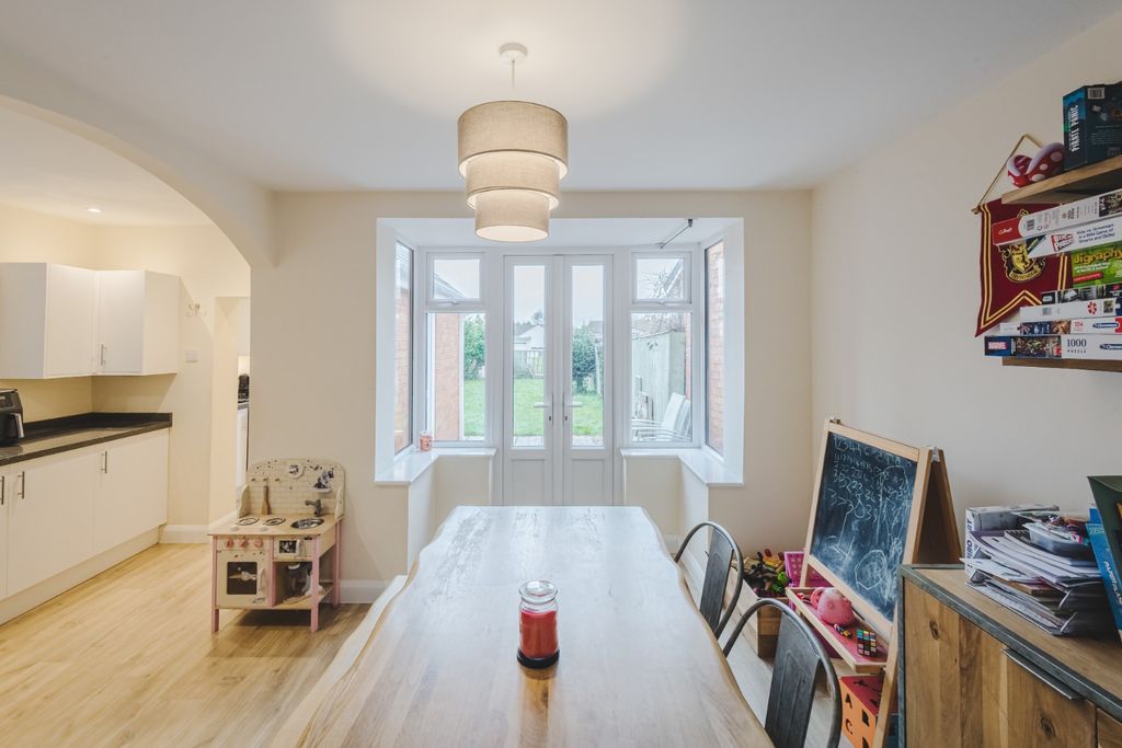 Additional image 7 of 3 bed semi-detached house for saleChurch Walk North, Swindon, Wiltshire SN25