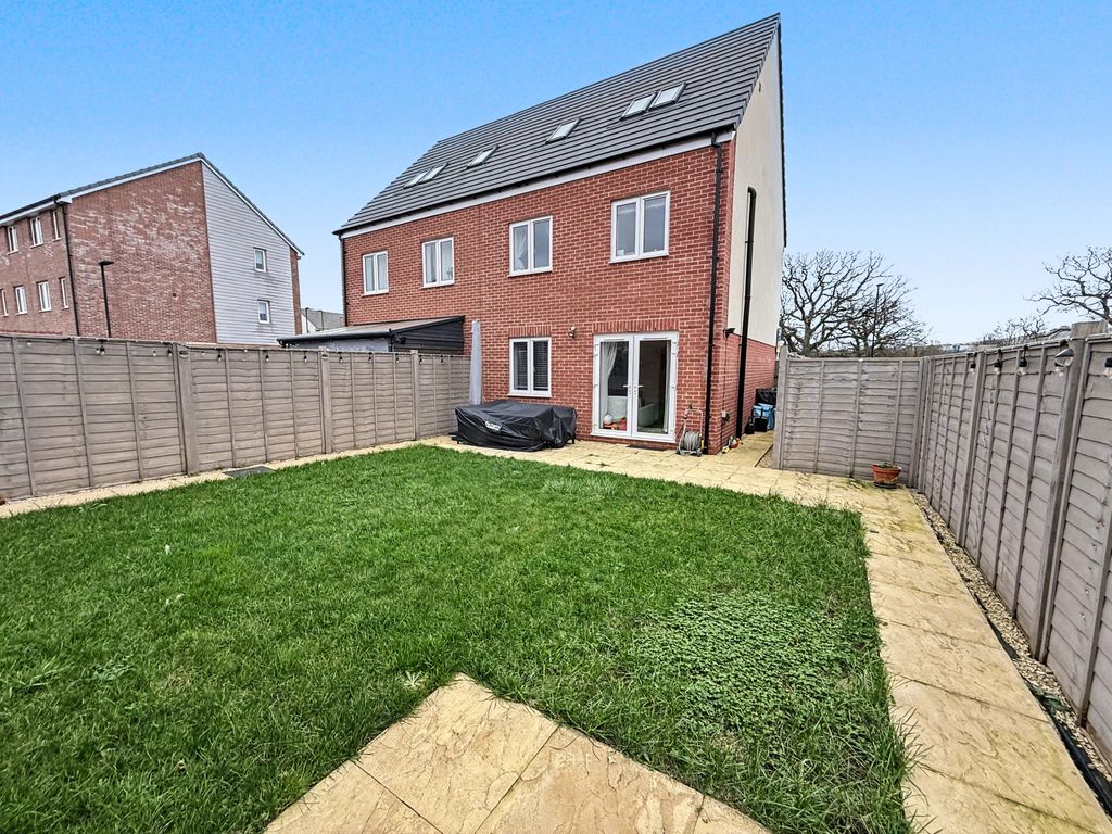 Additional image 8 of 4 bed semi-detached house for saleBrickworth Place, Coate, Swindon SN3
