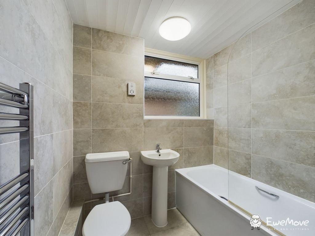 Additional image 8 of 3 bed bungalow for sale8 Moot Gardens, Downton, Salisbury SP5