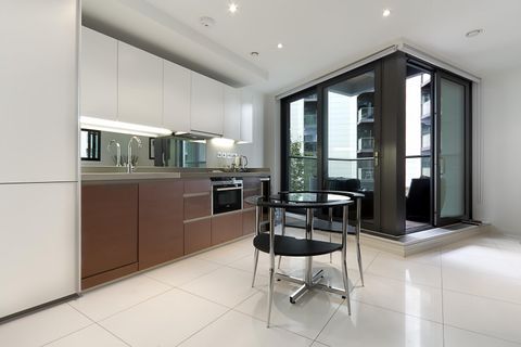 Baltimore Wharf E14, Studio to rent