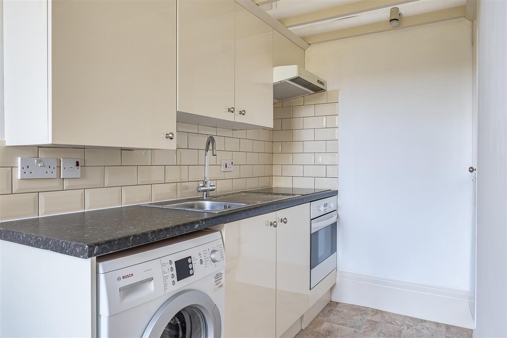 Additional image 6 of 1 bed flat for salePewsham, Chippenham SN15