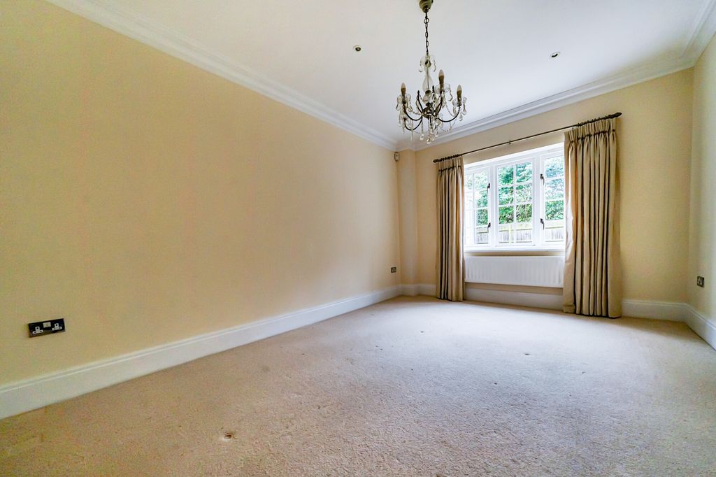 Additional image 6 of 6 bed detached house for saleHighgrove Avenue, Ascot SL5