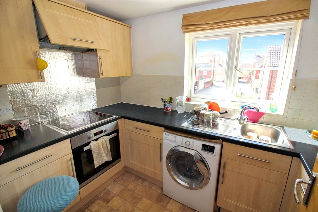 Additional image 3 of 2 bed flat for saleTorun Way, Swindon, Wiltshire SN25