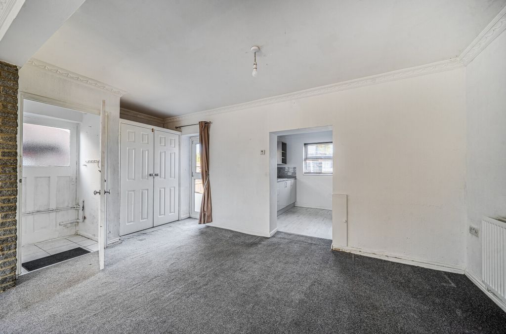 Additional image 4 of 3 bed semi-detached house for saleStation Road, Chiseldon, Swindon SN4