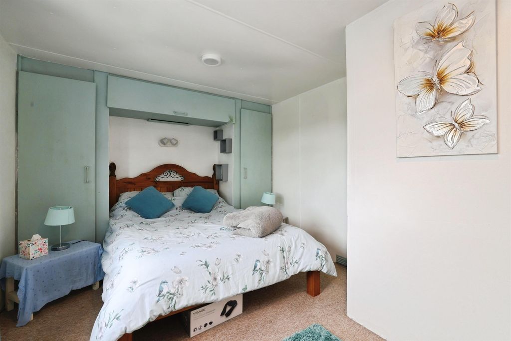 Additional image 6 of 2 bed mobile/park home for saleHillview Park Home Estate, Oare, Marlborough SN8