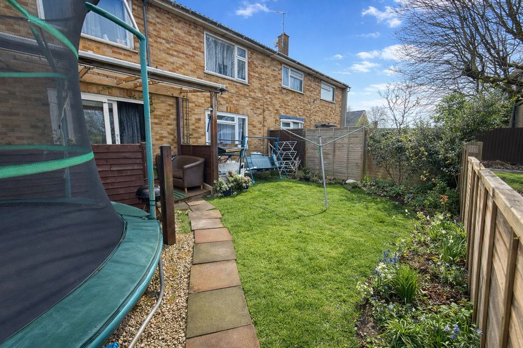 2 bed flat for saleKingswood Avenue, Swindon, 2 SN3