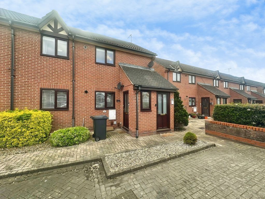 2 bed property for sale2 Bedroom Flat For Sale, Mannington Court, Rodbourne SN2
