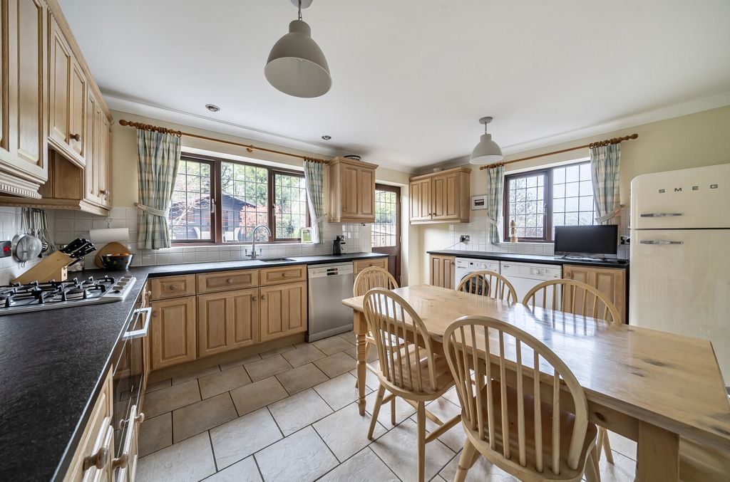 Additional image 7 of 4 bed detached house for saleRose Hill, Binfield, Bracknell RG42