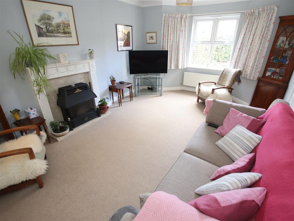Additional image 2 of 6 bed detached house for saleSheepscroft, Chippenham SN14