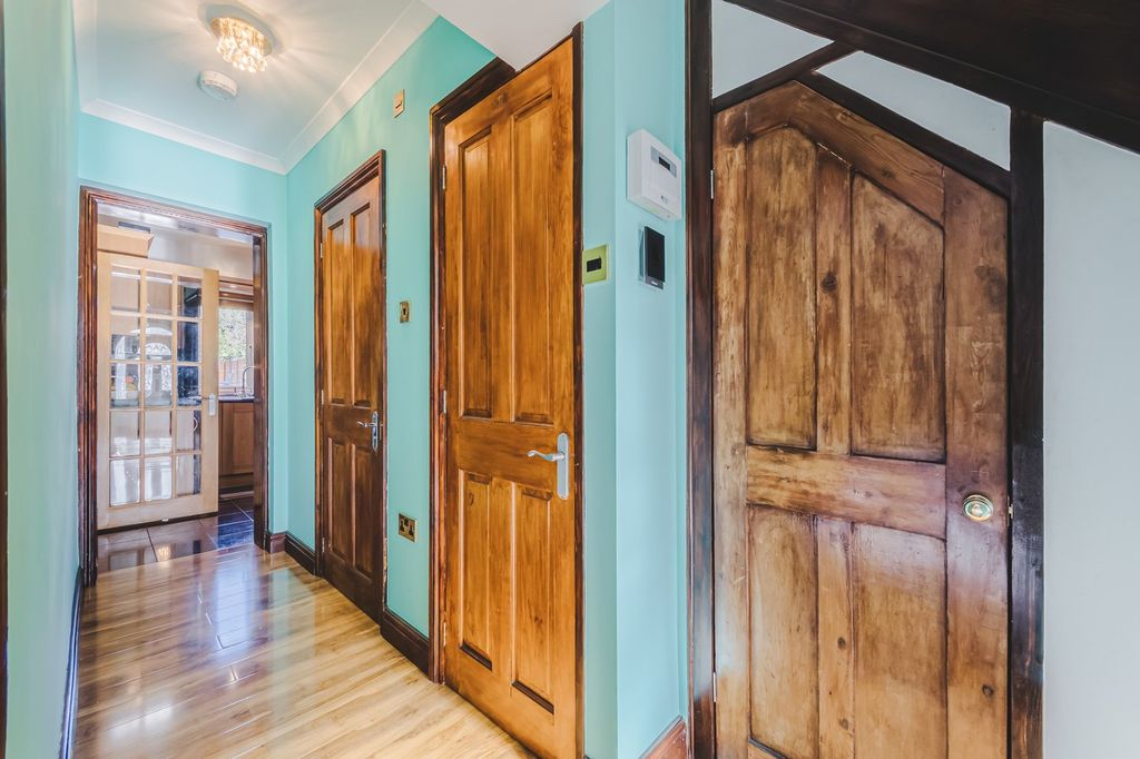 Additional image 25 of 4 bed detached house for saleOxford Road, Swindon SN3