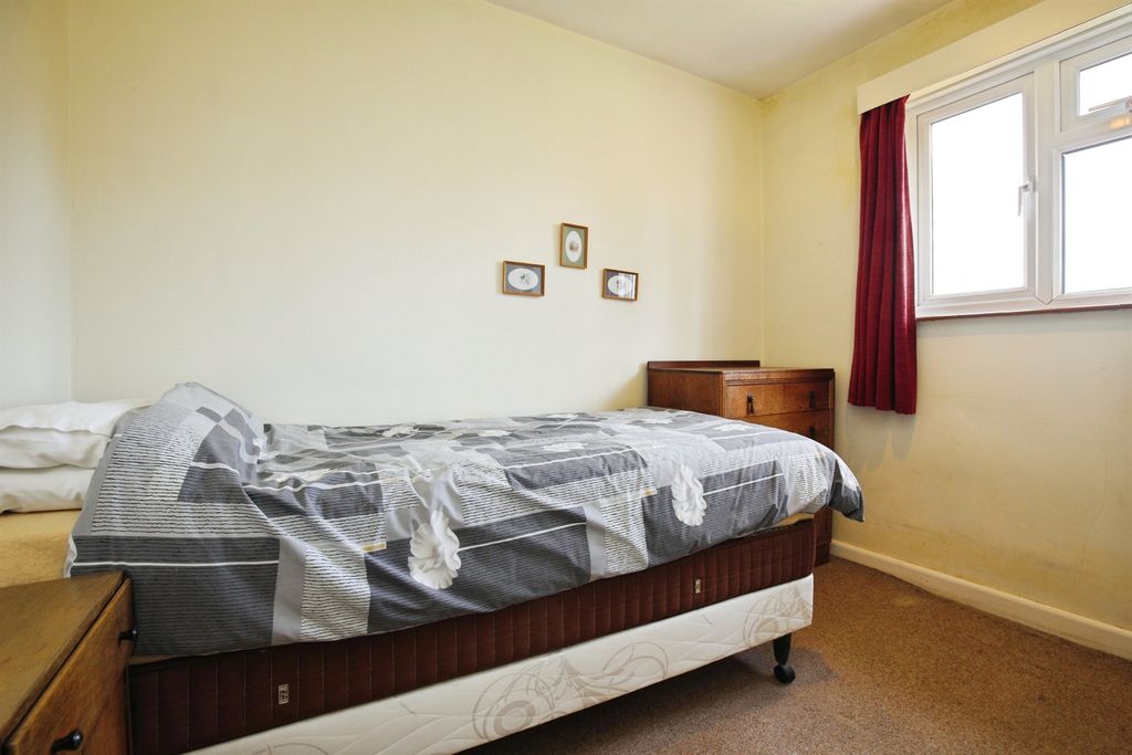 Additional image 23 of 4 bed detached bungalow for saleOakleigh Drive, Landford, Salisbury SP5