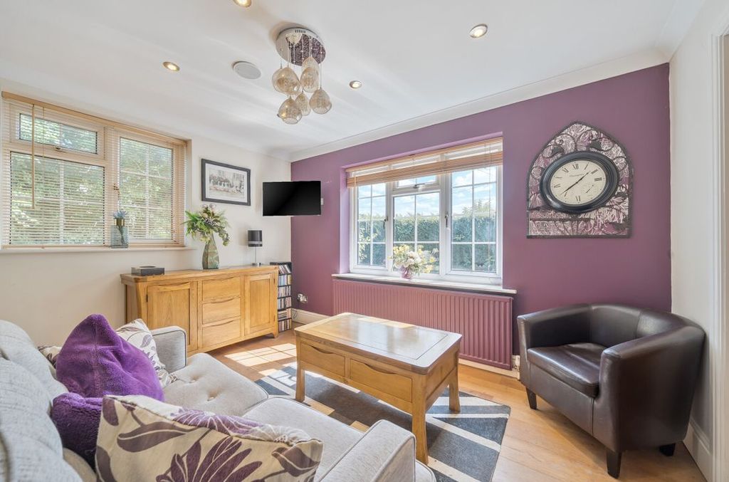 Additional image 9 of 5 bed detached house for saleNew Road, Chiseldon, Swindon SN4