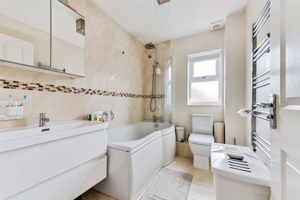 Additional image 10 of 2 bed end terrace house for saleThe Lane, Swindon SN2