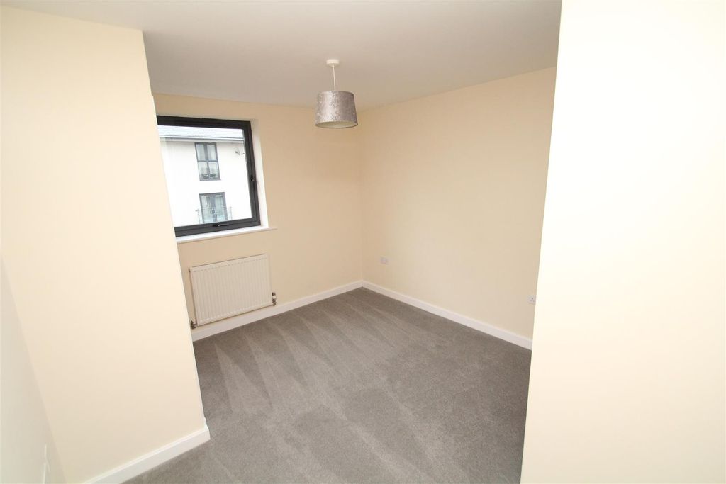 Additional image 4 of 2 bed flat for saleRowan Court, Old Town SN1