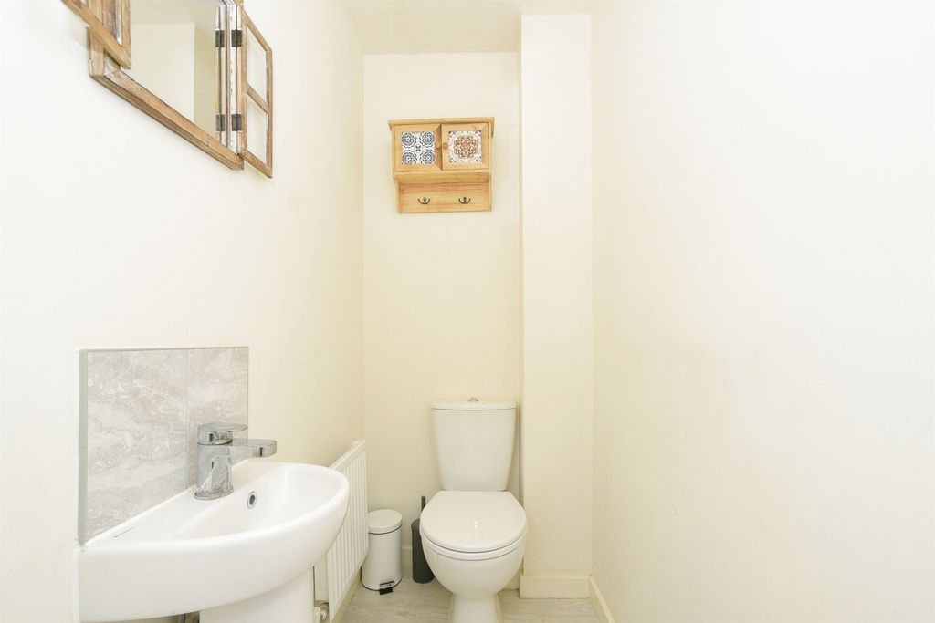 Additional image 5 of 3 bed semi-detached house for saleCrampton Road, Swindon SN3