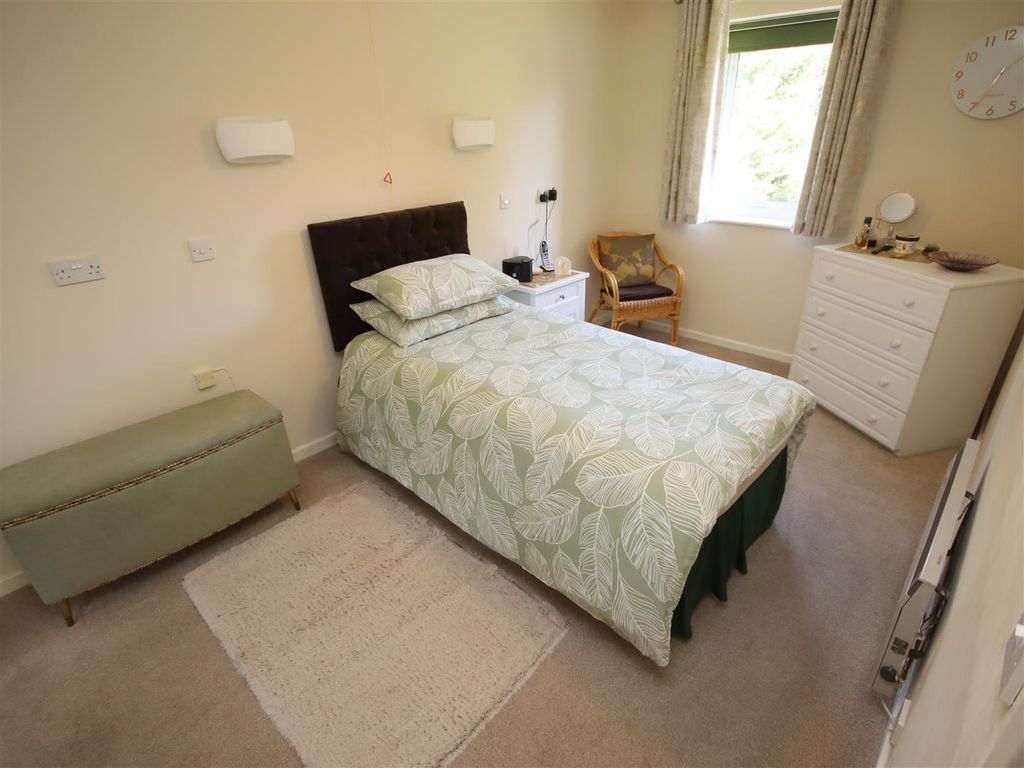 Additional image 6 of 2 bed flat for saleIvyfield Court, Charter Road, Chippenham SN15