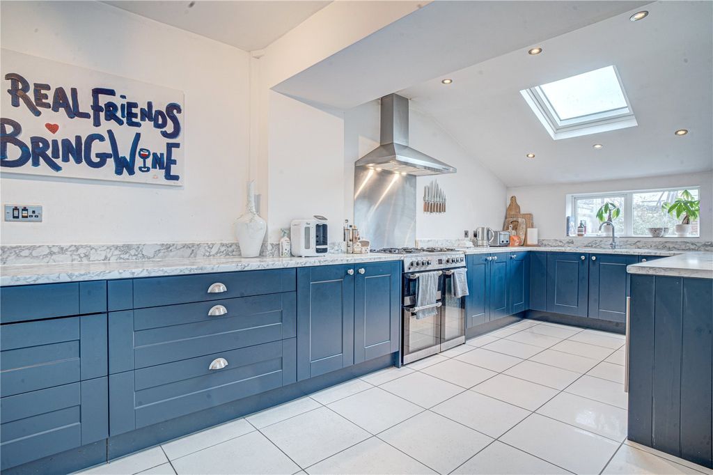 Additional image 2 of 3 bed terraced house for saleKent Road, Old Town, Swindon, Wiltshire SN1