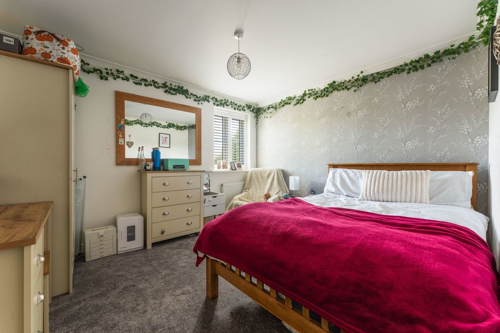 Additional image 10 of 4 bed town house for saleOsmund Walk, Old Sarum, Salisbury SP4
