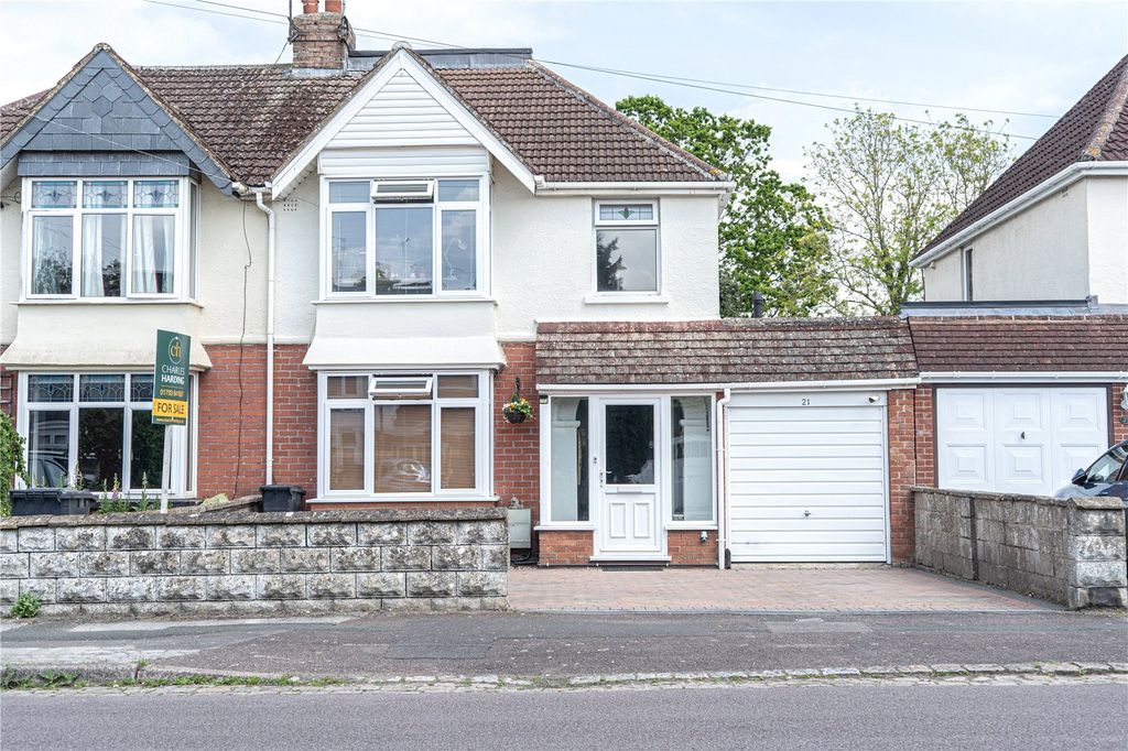 4 bed semi-detached house for saleBroome Manor Lane, Old Town, Swindon, Wiltshire SN3