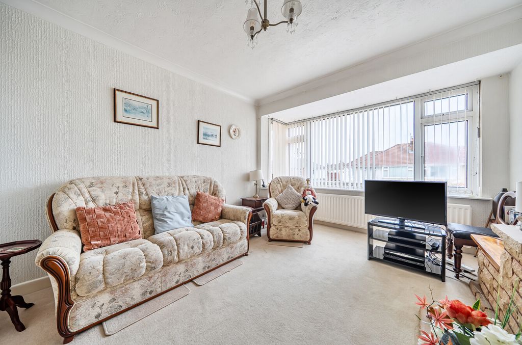 Additional image 4 of 3 bed bungalow for saleBeverstone Grove, Lawn, Swindon SN3