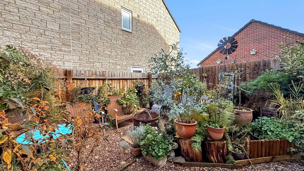 Additional image 12 of 4 bed semi-detached house for saleSwallows Rise, Westbury BA13