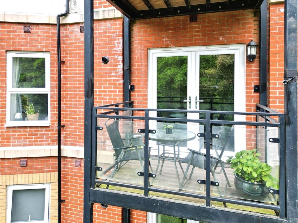 Additional image 16 of 1 bed flat for saleEdrich Grange, Crowthorne, Berkshire RG45