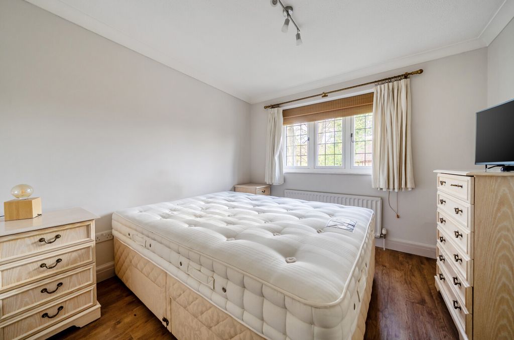 Additional image 6 of 3 bed end terrace house for saleStevenson Drive, Binfield, Bracknell RG42