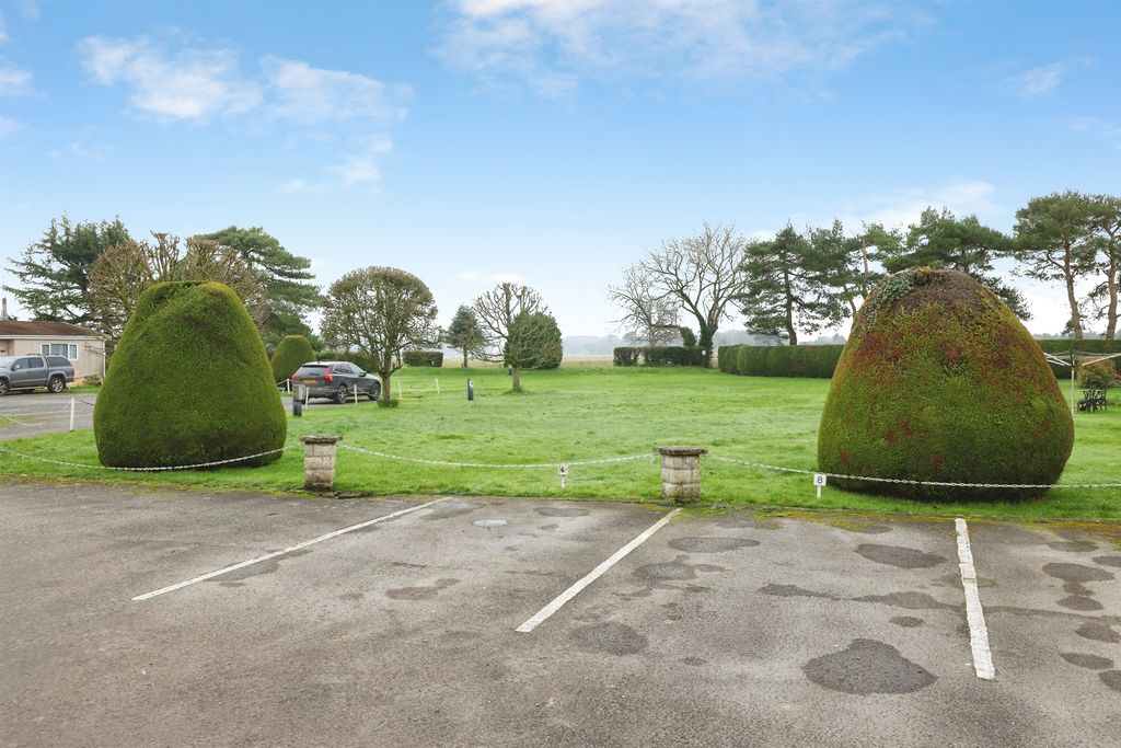 Additional image 13 of 2 bed mobile/park home for saleHillview Park Home Estate, Oare, Marlborough SN8