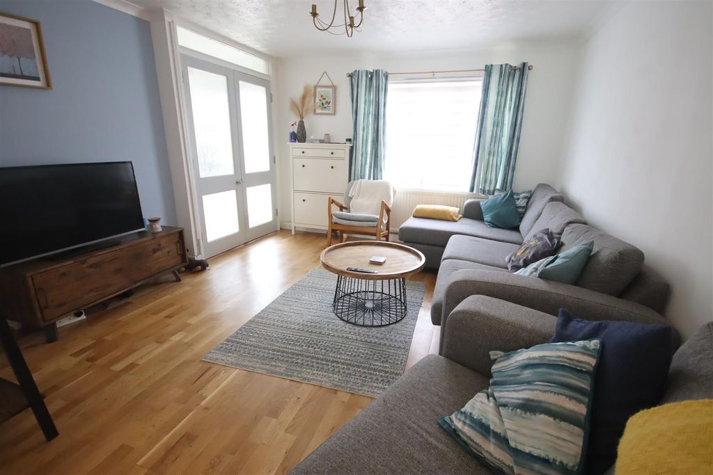 Additional image 4 of 3 bed semi-detached house for saleHolland Close, Chippenham SN15