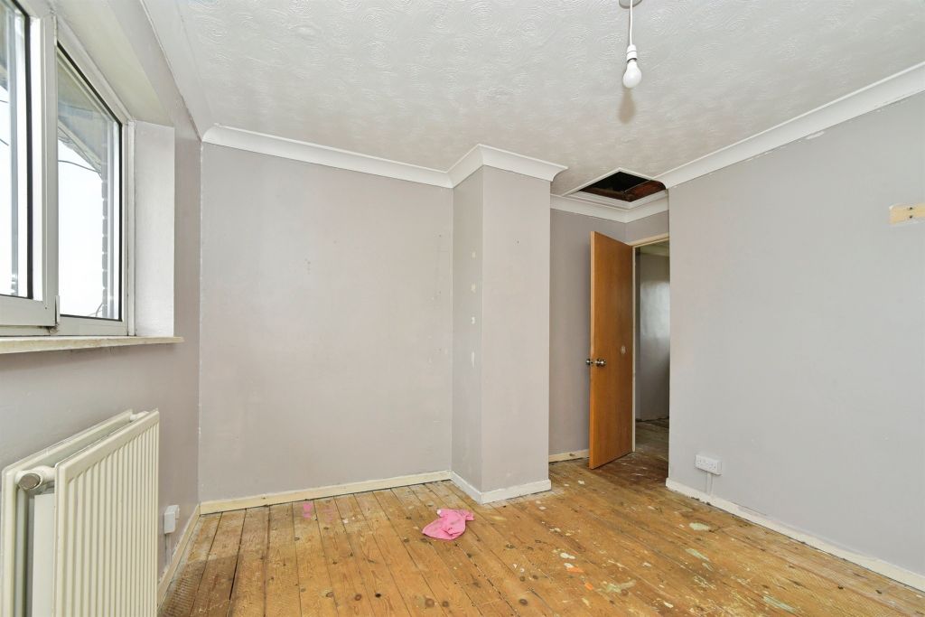 Additional image 12 of 3 bed terraced house for saleWeyhill Close, Swindon SN3