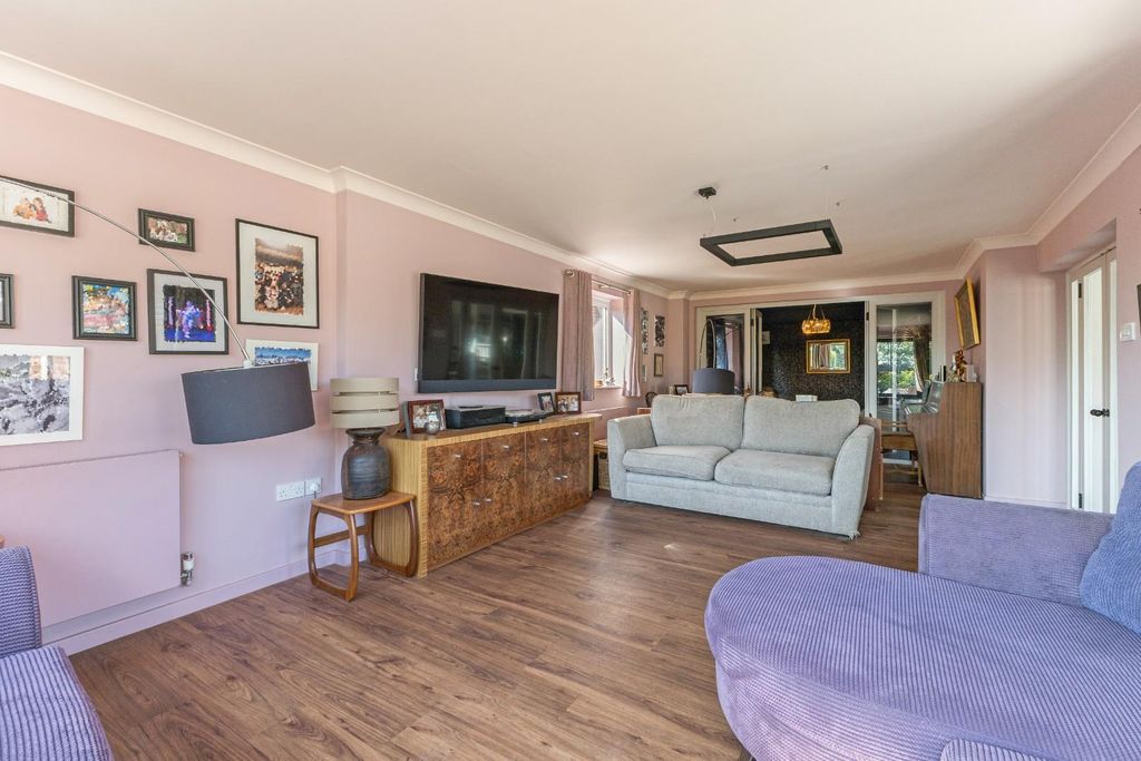 Additional image 5 of 6 bed property for saleCommon Road, Whiteparish, Salisbury SP5