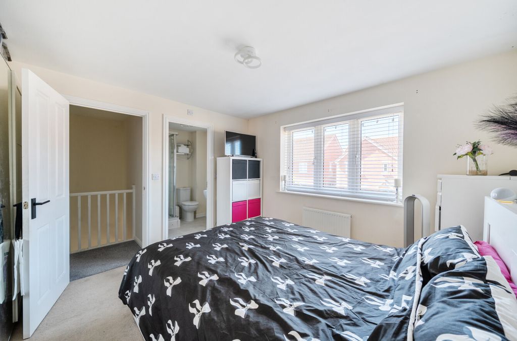 Additional image 8 of 5 bed detached house for salePolesdon Avenue, Coate, Swindon SN3