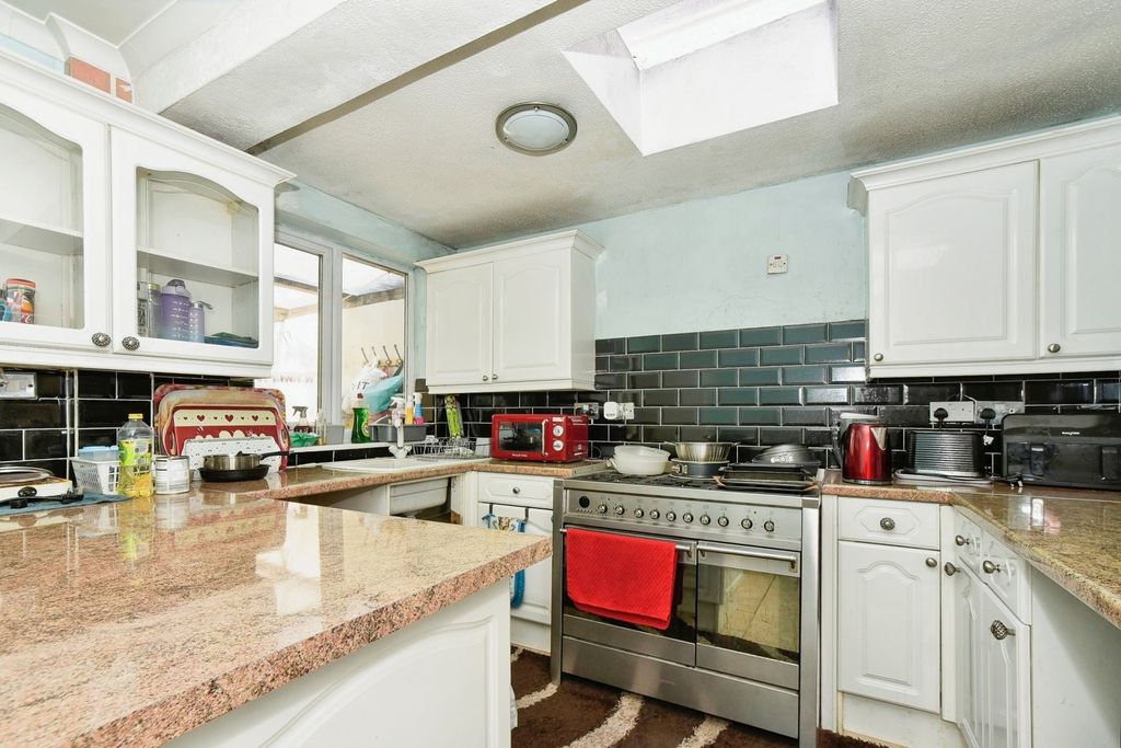 Additional image 4 of 3 bed terraced house for saleMorrison Street, Swindon, Wiltshire SN2